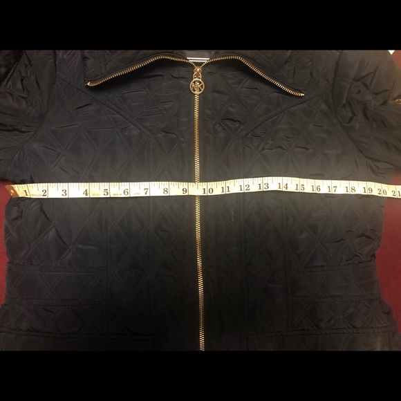 Michael Kors Navy Blue quilted jacket 🧥 - Picture 5 of 5